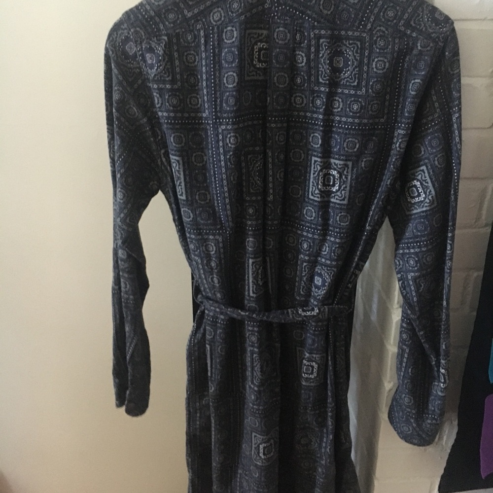 Dress - Picture 6 of 7